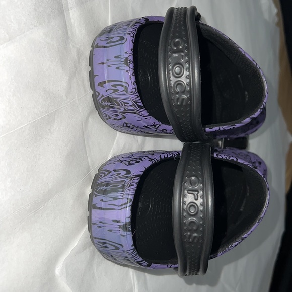 M4/W6 DISNEY CROCS The Haunted Mansion Shoes *UNISEX*SLIP RESISTANT* - Picture 9 of 15